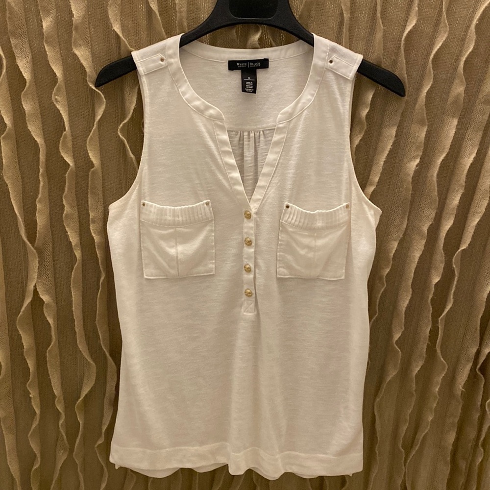 White House Black Market sleeveless size M